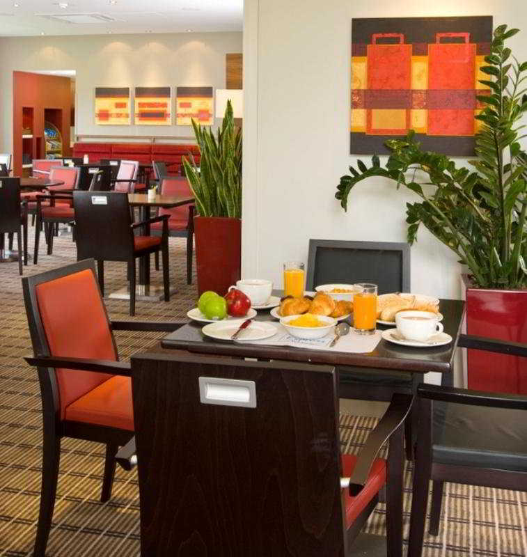 Holiday Inn Express London - Dartford By Ihg Restaurang bild