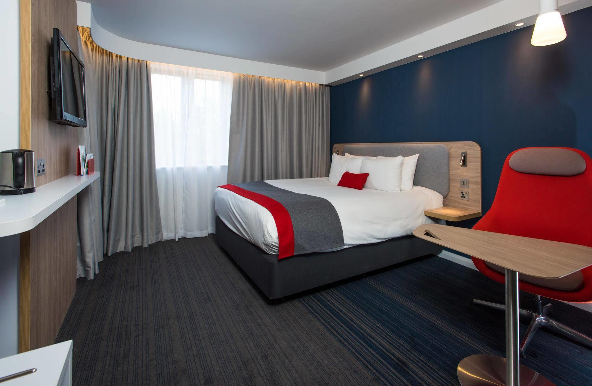 Holiday Inn Express London - Dartford By Ihg Exteriör bild